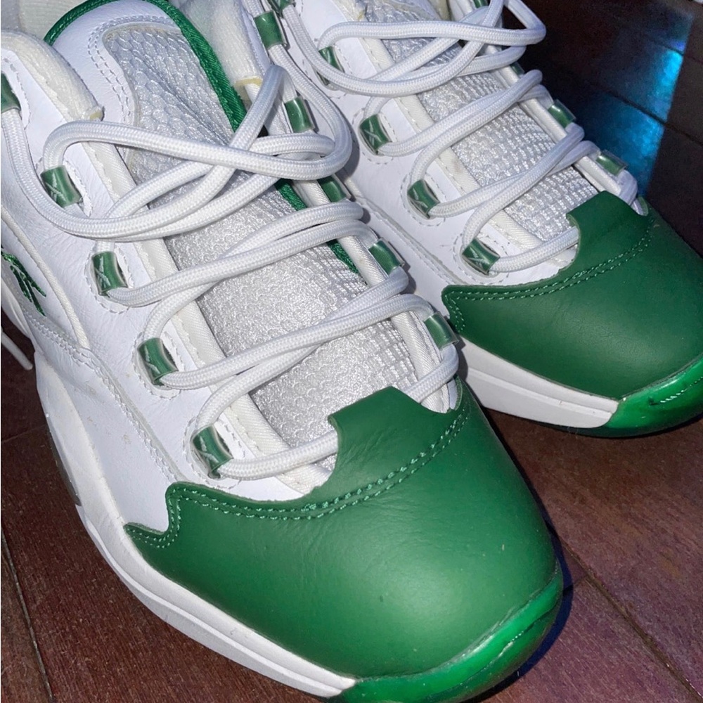 Reebok question low green/white size 9.5
